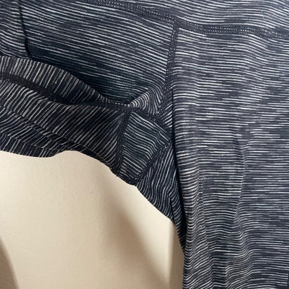 Athleta Energy Chaturanga Black Space Dye Cropped Legging Pant XS - Picture 5 of 12